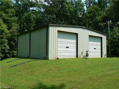 802 Jerico Rd, Asheboro, NC 27205 - photo 4