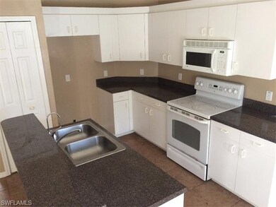 2255 Robin Dr, Naples, FL 34117 - photo 3