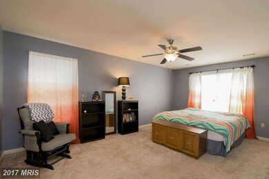 13546 Pulaski Dr, Hagerstown, MD 21742 - photo 5