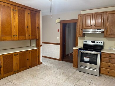 244 Union St unit 1, Millis, MA 02054 - photo 2