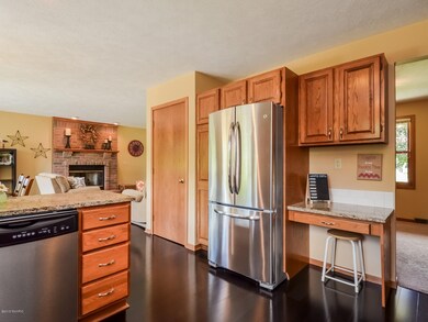 012-Kitchen-1947539-medium4x3