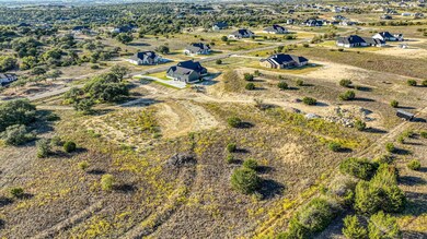 1047 Kingsley Ct, Weatherford, TX 76087 - photo 5