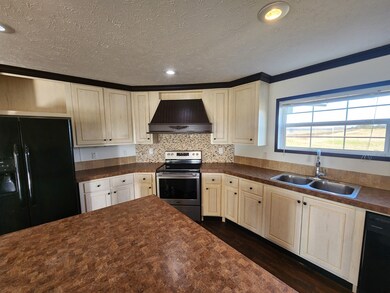 30 Orton Rd, Lawrenceburg, TN 38464 - photo 5