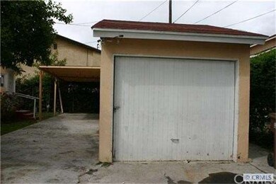 Garage & Carport