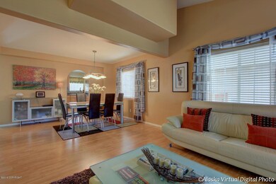Living rm toward formal dining area