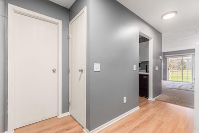 4100 Blendon Way Dr unit 98D, Columbus, OH 43230 - photo 6