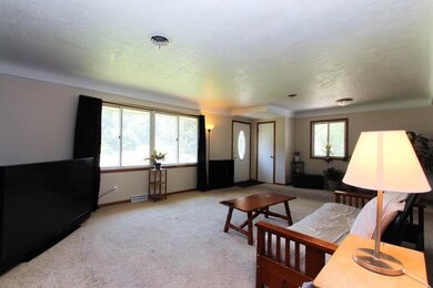 3500 E 30th St, Des Moines, IA 50317 - photo 3