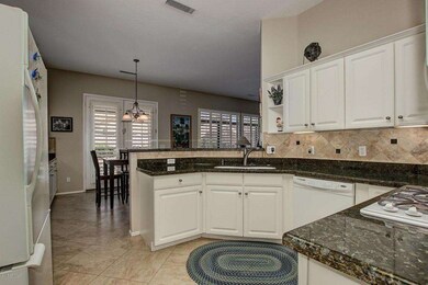 0011-Kitchen Granite Countertops Gas Ran