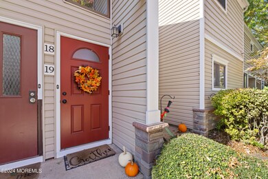 19 Carol Ct, Tinton Falls, NJ 07724 - photo 3