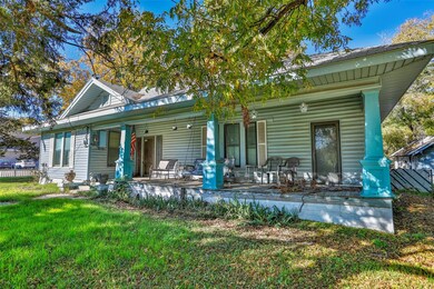 1403 E Broadway St, Gainesville, TX 76240 - photo 5