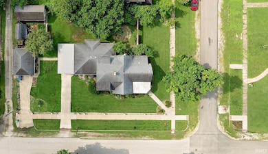 27 N Edwards St, Worthington, IN 47471 - photo 4