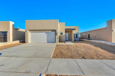 432 Deserts Dr, Socorro, TX 79927 - photo 2