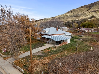 106 N Mountain Rd, Kaysville, UT 84037 - photo 2