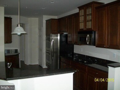2205 Moores Plains Blvd, Upper Marlboro, MD 20774 - photo 4