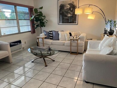 17 Westbury E unit 17, Deerfield Beach, FL 33442 - photo 5