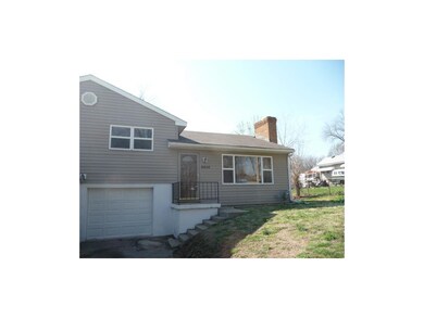 Newer Vinyl Siding and Windows.  Super Clean Throu