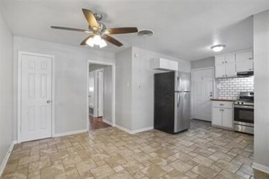 826 W Texas St unit B, Denison, TX 75020 - photo 5