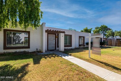 4614 W Desert Crest Dr, Glendale, AZ 85301 - photo 2