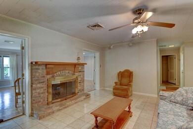 118 Delmar-7