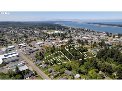 283 N Main St, Coos Bay, OR 97420 - photo 2