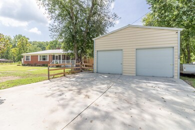 194 Longley Rd-30