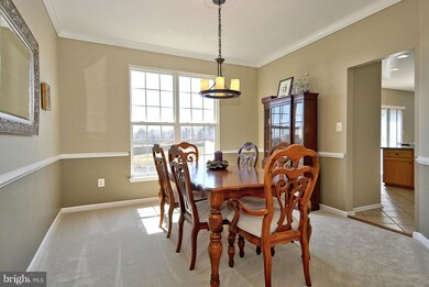 11202 Arrowleaf Ct, Germantown, MD 20876 - photo 5