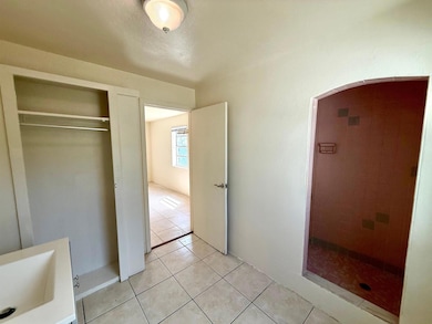 631 33rd St, West Palm Beach, FL 33407 - photo 4