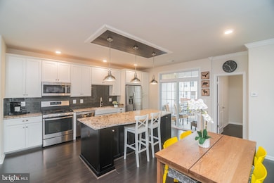 23266 Southdown Manor Terrace unit 113, Ashburn, VA 20148 - photo 3