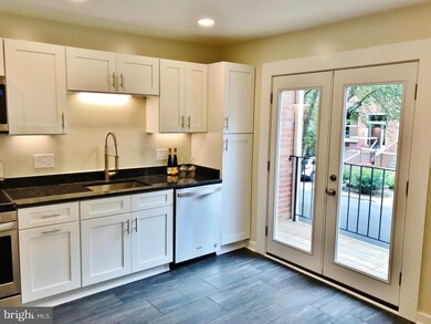 10944 Whiterim Dr, Potomac, MD 20854 - photo 5