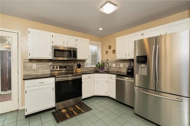 317 Surrey Place, Macungie, PA 18062 - photo 6