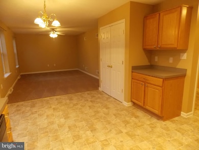 1882 Falcon Ln, Chambersburg, PA 17202 - photo 4