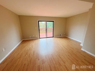 54 Parsler Place, Fords, NJ 08863 - photo 5