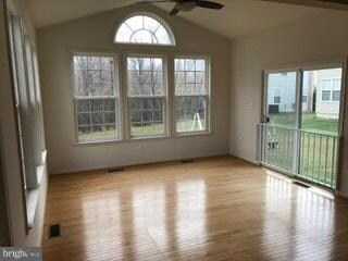 8612 Queensway Ct, White Plains, MD 20695 - photo 4