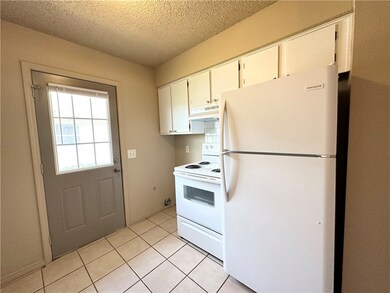 95 Pine Ave unit 2, Gentry, AR 72734 - photo 4