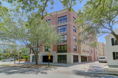 33 Calhoun