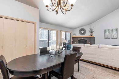 57484 Conifer Ln unit 5, Sunriver, OR 97707 - photo 4