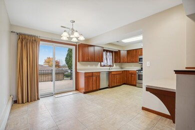 1025 Boyer St, Dubuque, IA 52001 - photo 6