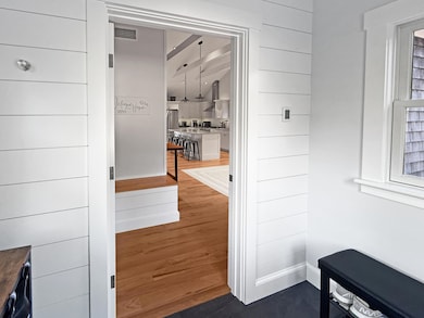 8 W Tashmoo Ave, Vineyard Haven, MA 02568 - photo 2