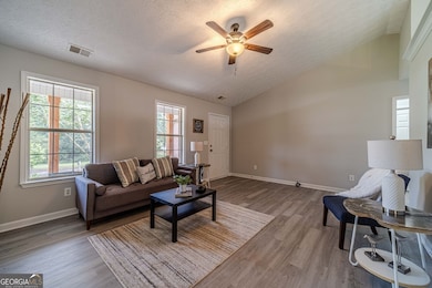 7-web-or-mls-Chase Ct-4