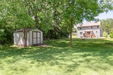 2335 MacArthur-05