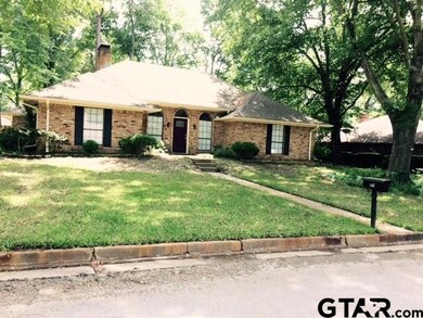 2219 Kensington Dr, Tyler, TX 75703 - photo 3