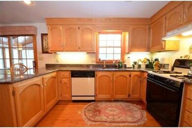 37 Apache Way, Wilmington, MA 01887 - photo 4