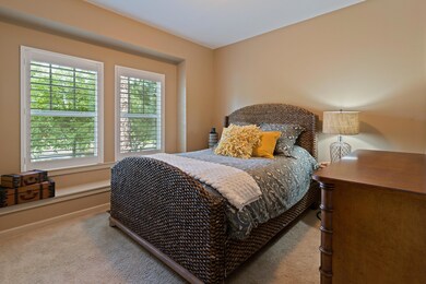 1330 NW Mt Washington Dr, Bend, OR 97701 - photo 7