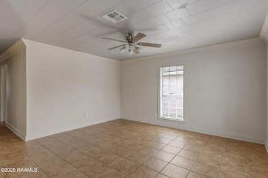 3-web-or-mls-122 Steiner Rd-3