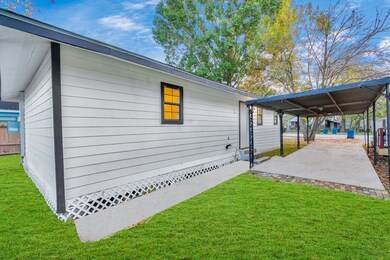 1318 5th St, Rosenberg, TX 77471 - photo 4