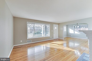 2421 Homestead Dr, Silver Spring, MD 20902 - photo 4