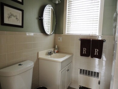 7 Alaric Terrace, West Roxbury, MA 02132 - photo 6