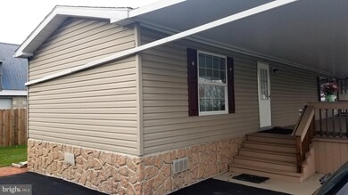 496 E Main St, Leacock-Leola-bareville, PA 17540 - photo 2