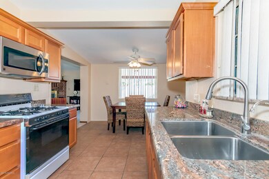 Kitchen w/Stainless Applainces