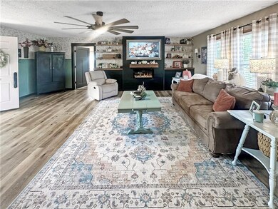 19617 Lakeview Ave, Warsaw, MO 65355 - photo 5